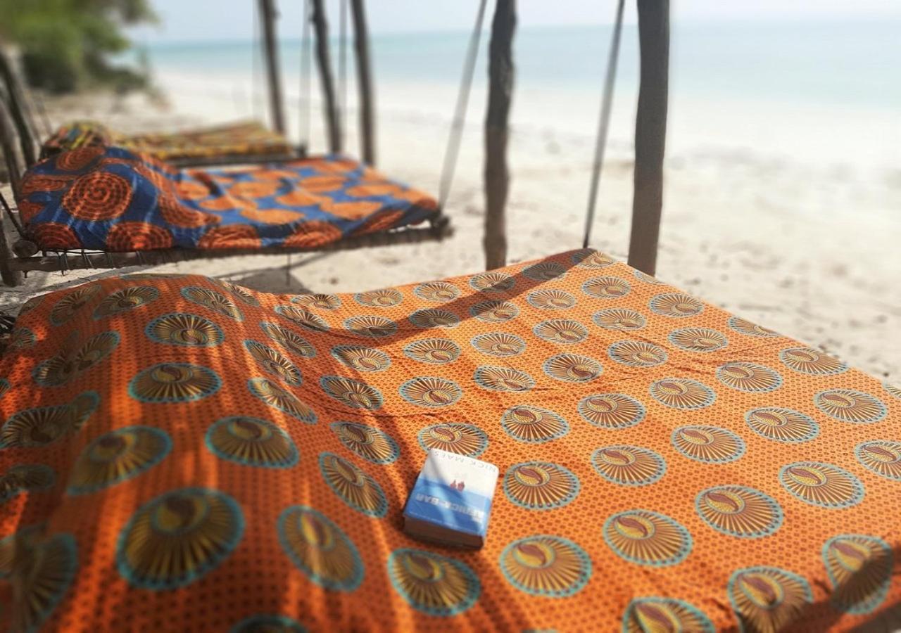 Jaribu Beach Hotel パジェ エクステリア 写真