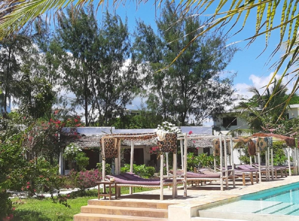 Jaribu Beach Hotel パジェ エクステリア 写真