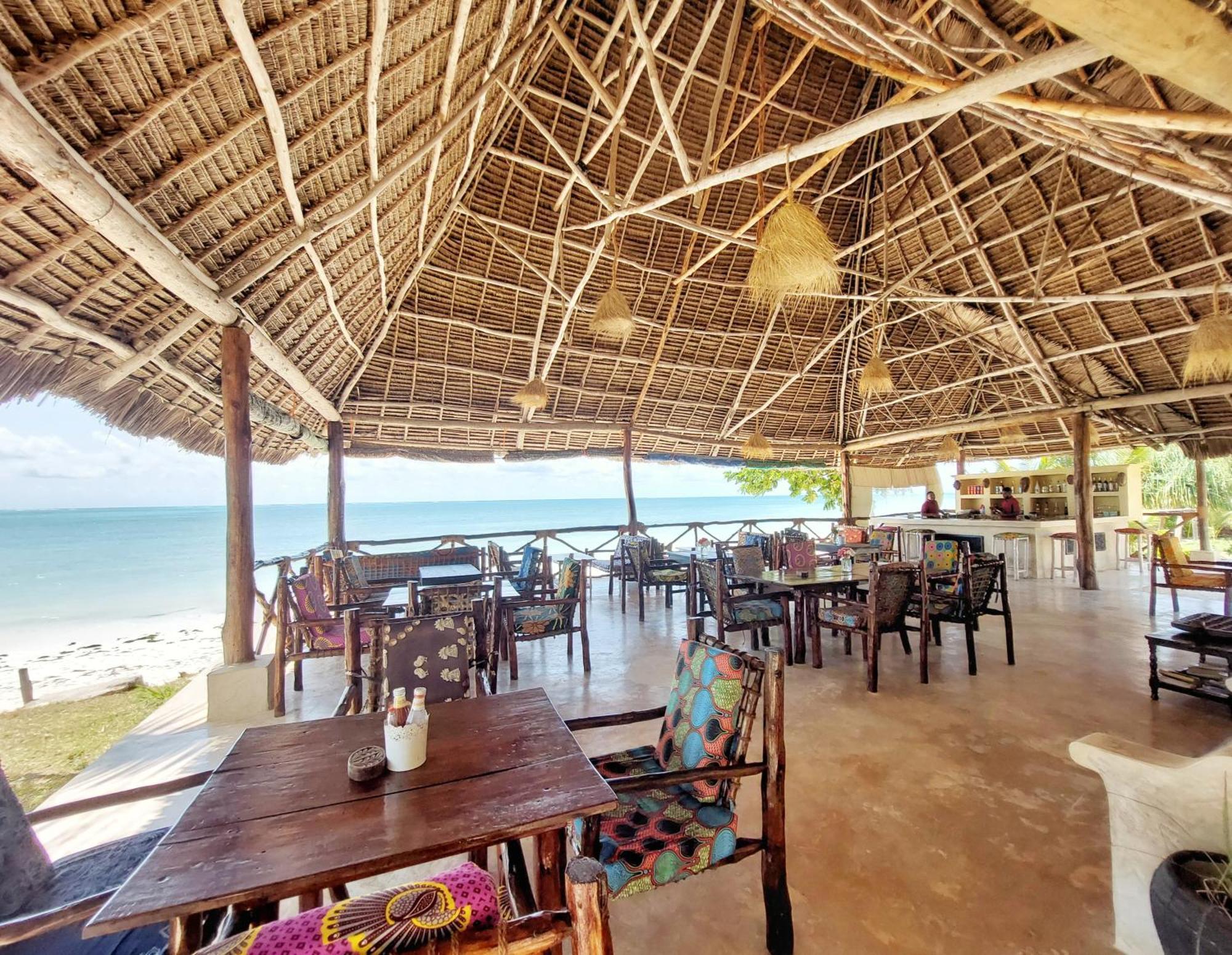 Jaribu Beach Hotel パジェ エクステリア 写真