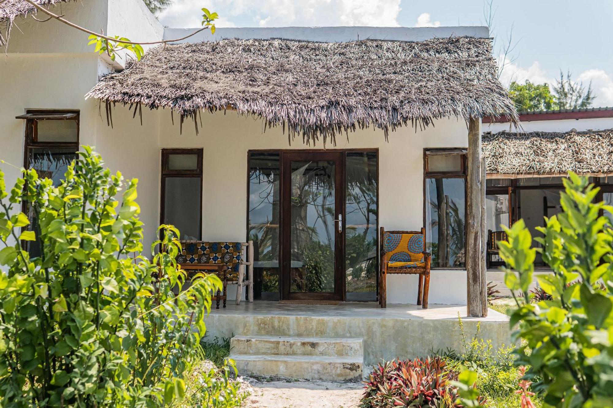 Jaribu Beach Hotel パジェ エクステリア 写真